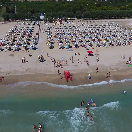 Centro Vacanze Spinnaker 4*