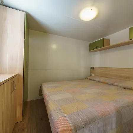 Centro Vacanze Spinnaker 玛丽娜法尔梦思