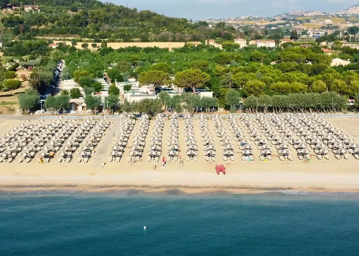 Parco vacanze Centro Vacanze Spinnaker 4*